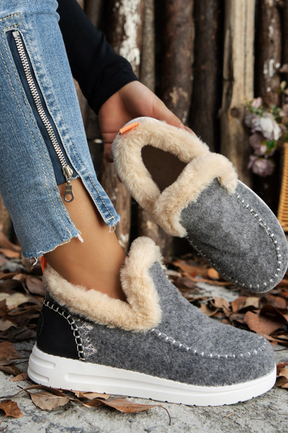 Furry Suede Round Toe Flat Sneakers